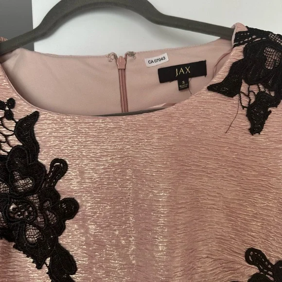 New - Picture 2 of 3